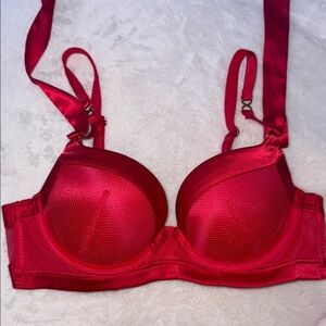 Victoria’s Secret Very Sexy Demi Push Up Bra